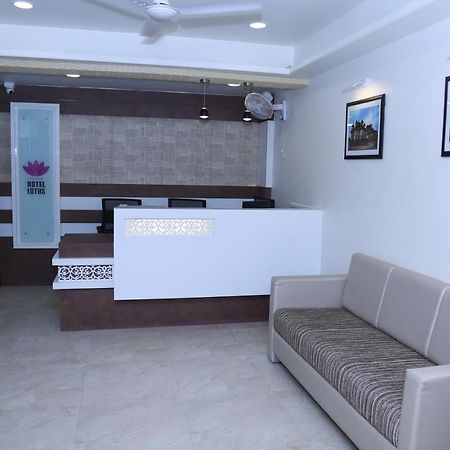 Hotel Lotus Chandrapur Kültér fotó