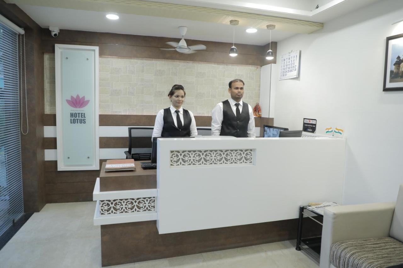 Hotel Lotus Chandrapur Kültér fotó