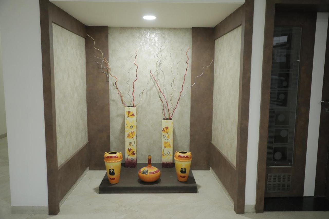 Hotel Lotus Chandrapur Kültér fotó